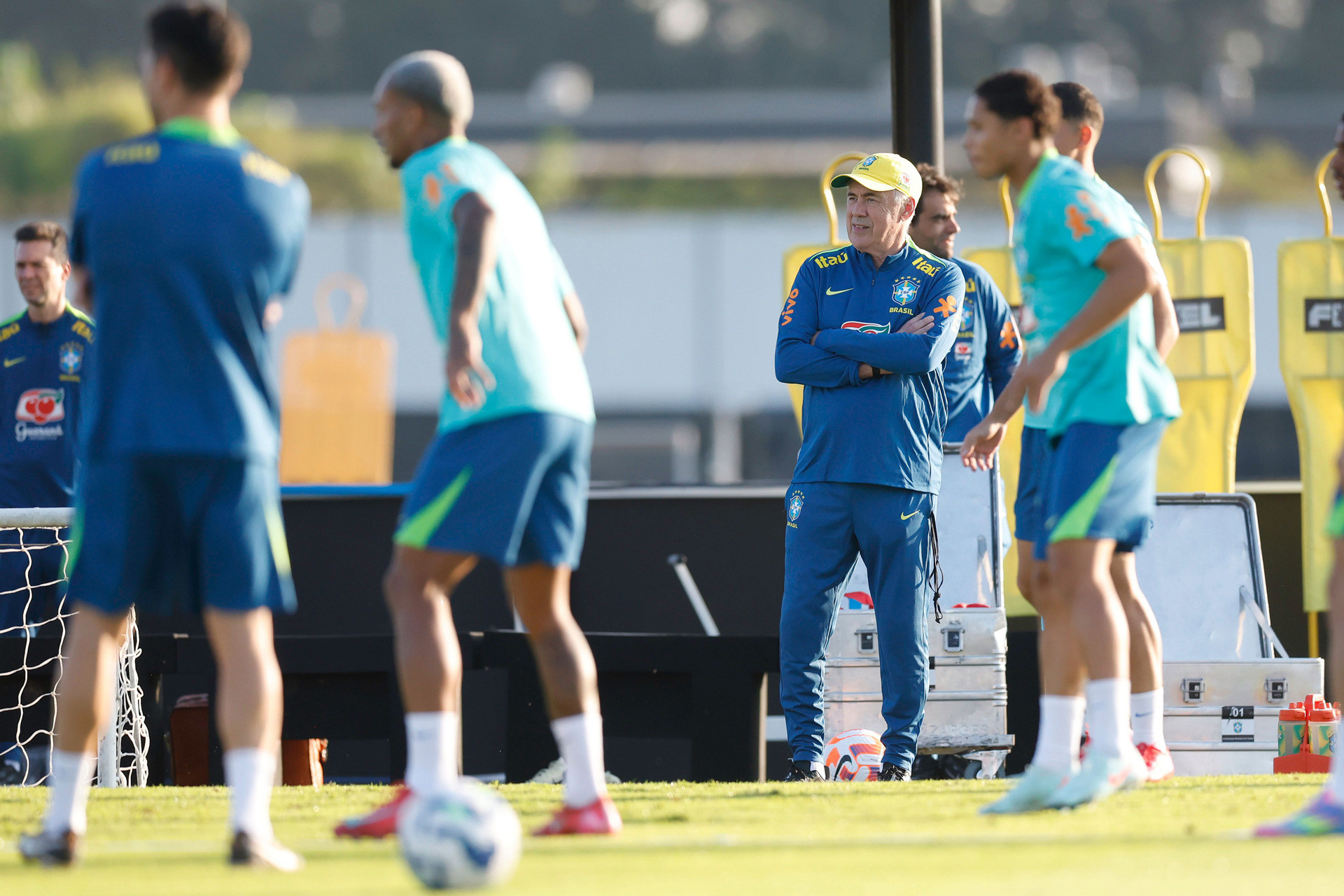 CBF - Ancelotti Brazil tap luyen.jpg
