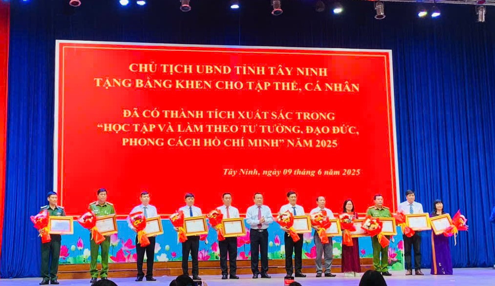 Hinh Tay Ninh.jpg