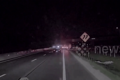 Khoảnh khắc ô tô lao thẳng vào xe cảnh sát, tài xế sử dụng ma tuý