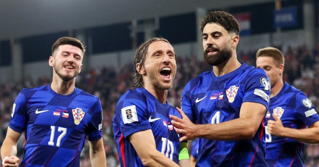 Luka Modric ghi bàn, Croatia thắng &amp;apos;5 sao&amp;apos; ở vòng loại World Cup