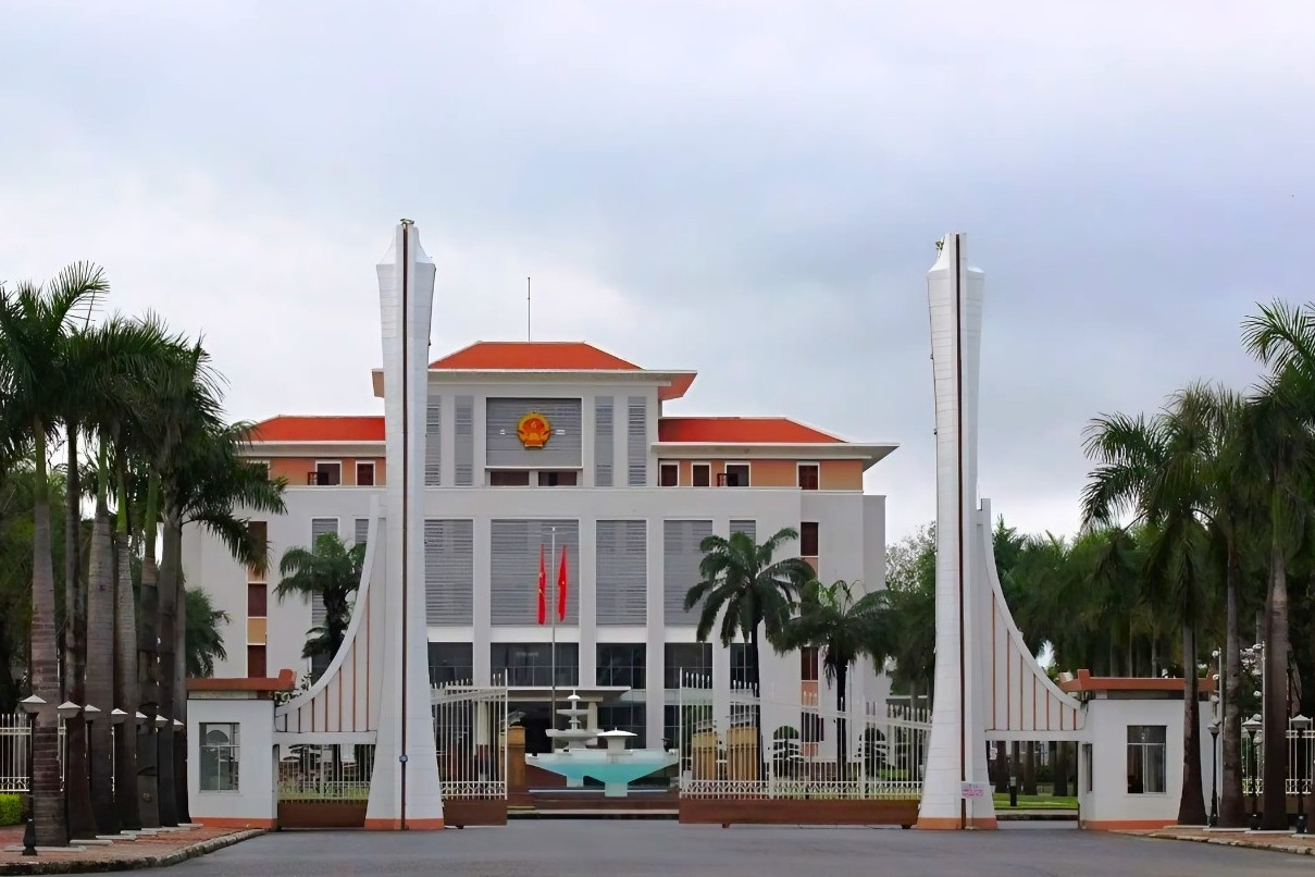 Quảng Nam đề xuất chi hơn 280 tỷ đồng hỗ trợ cán bộ ra Đà Nẵng làm việc