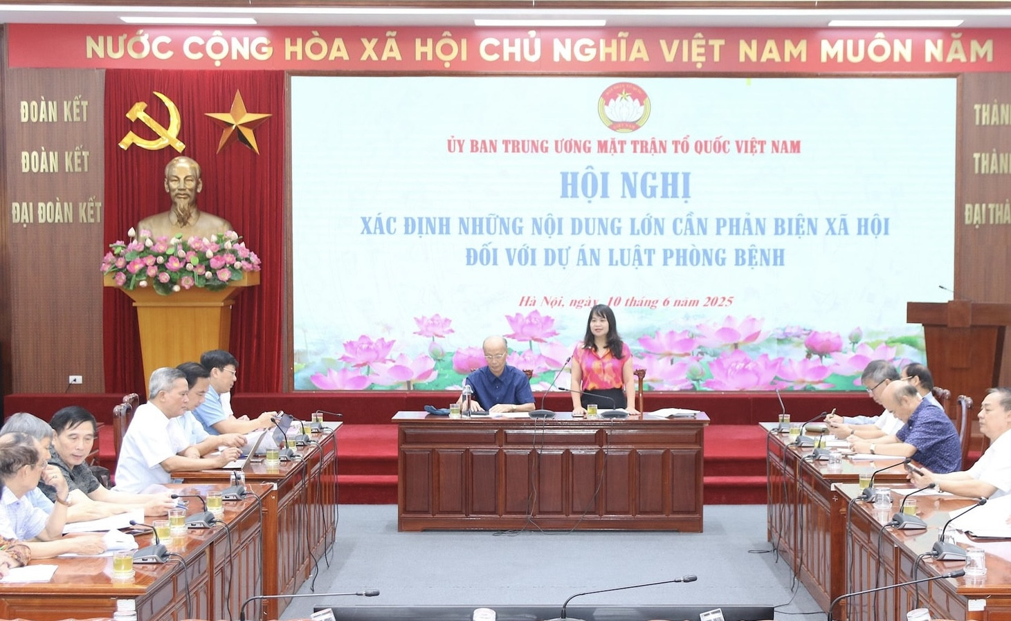 Toan canh hoi nghi.jpg