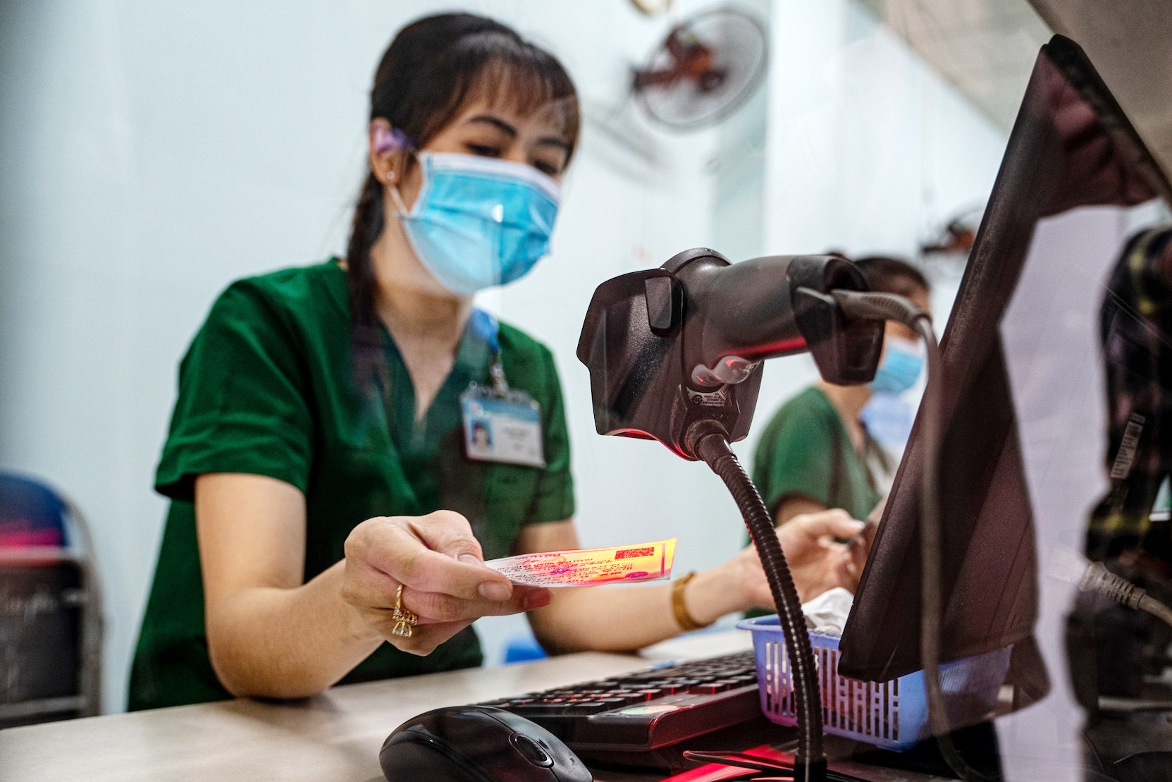 Từ 1/7 thêm nhiều trường hợp được hưởng 100% chi phí khám chữa bệnh BHYT