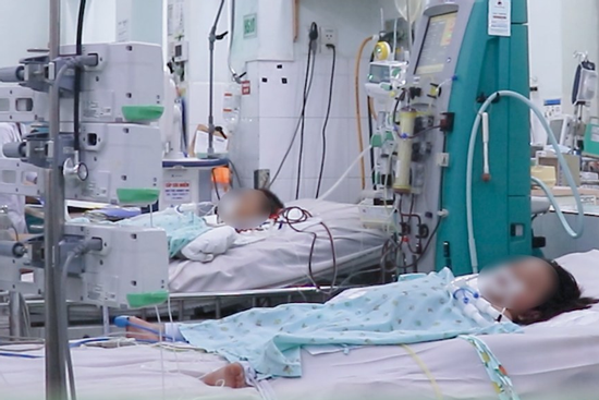 Bé 12 tuổi sốc nặng khi đi xe khách từ Bình Phước lên TPHCM