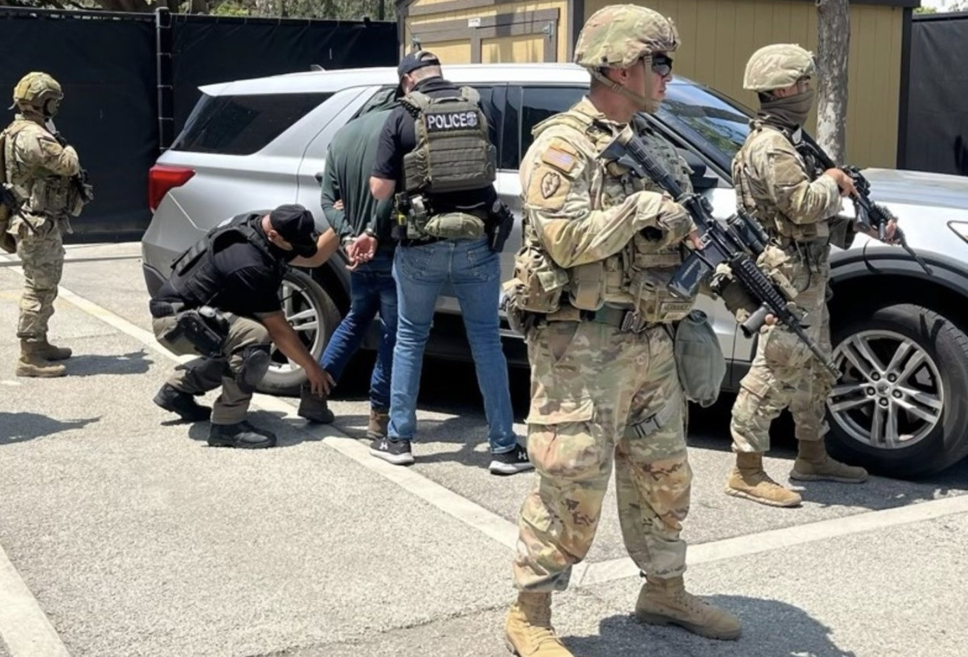 Biểu tình lan khắp nước Mỹ, Texas triển khai Vệ binh Quốc gia