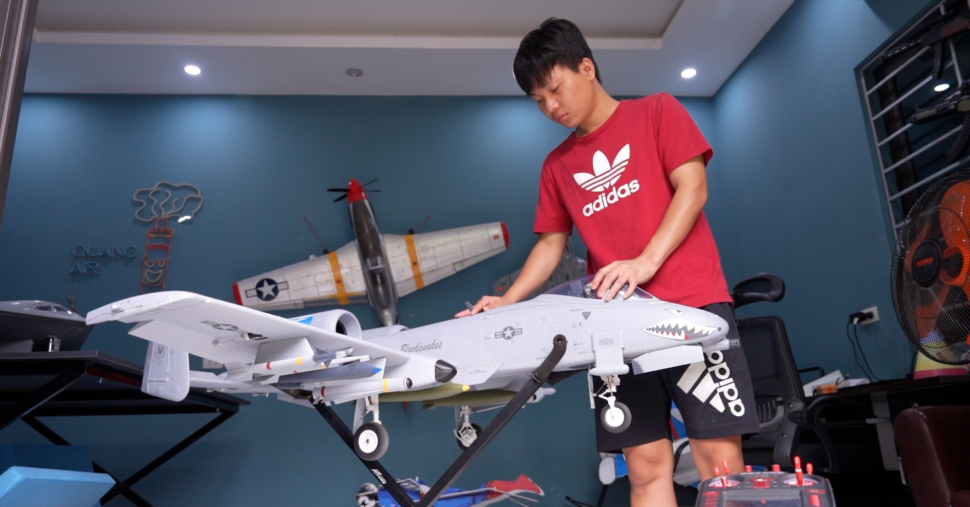 Đam mê chế tạo 'chiến binh bầu trời' chiếm trọn thanh xuân của Gen Z Bắc Giang