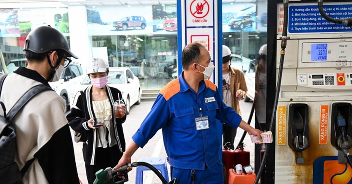 Giá xăng có thể tăng lần thứ 3 liên tiếp