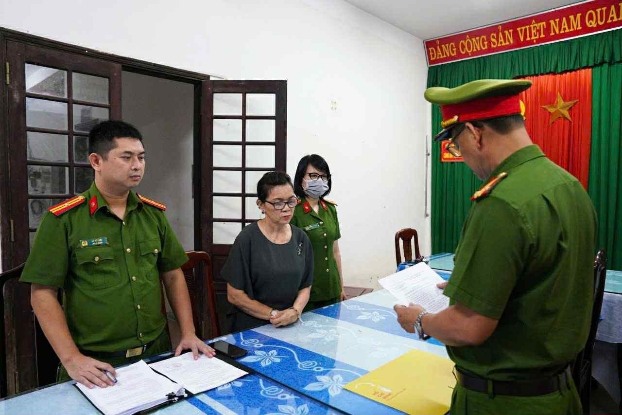 Khởi tố bà chủ sản xuất cà phê giả với thành phần chủ yếu đậu nành, phụ gia