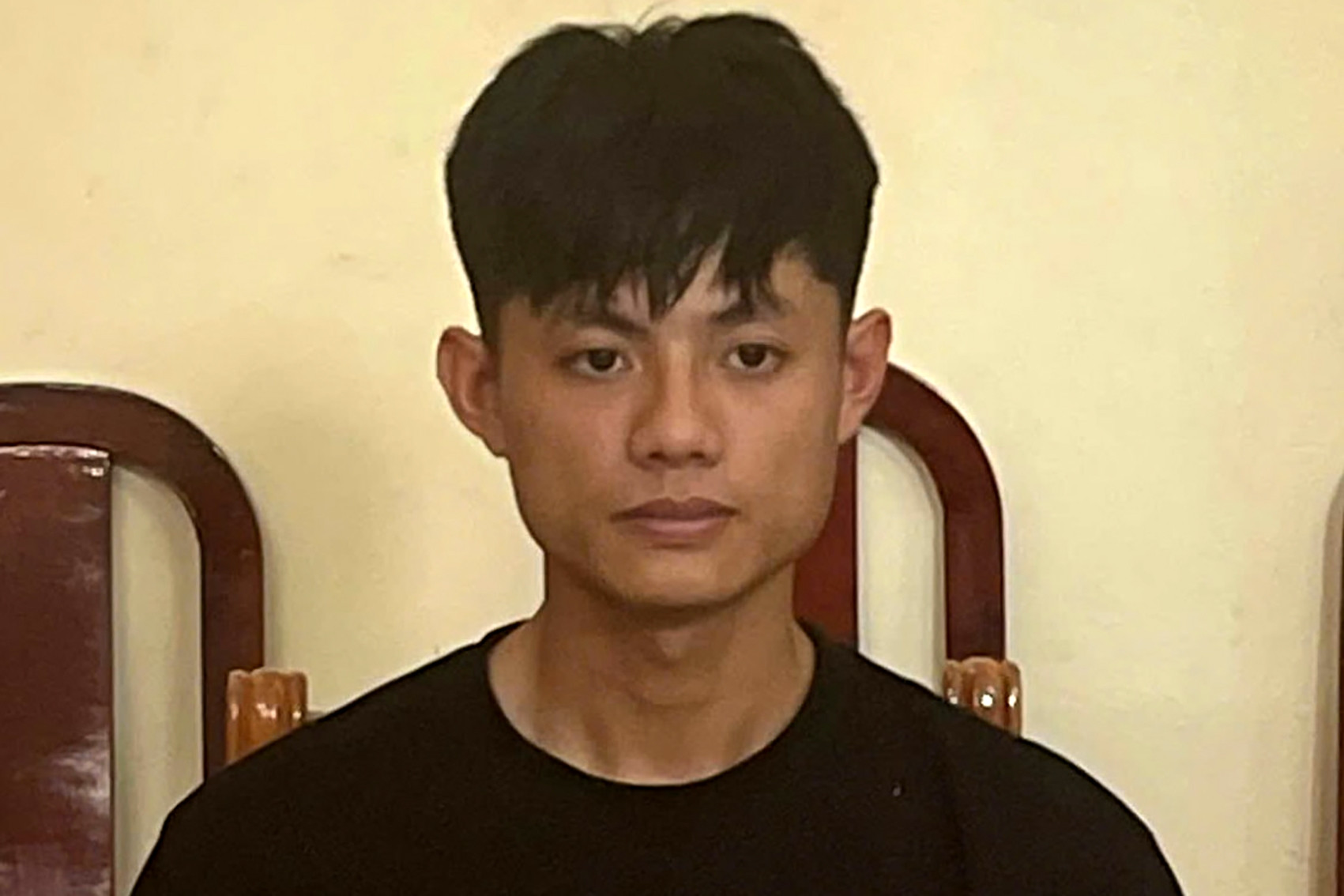 Lợi dụng thiếu nữ say bia, nam thanh niên đưa vào nhà nghỉ để hiếp dâm