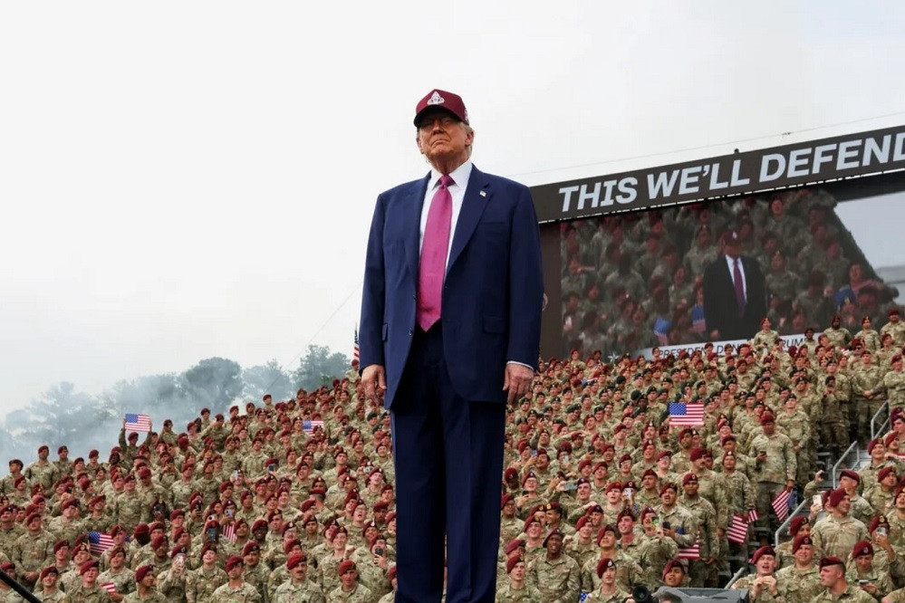 Ông Trump tố 'ai đó giật dây' bạo loạn, Los Angeles áp lệnh giới nghiêm