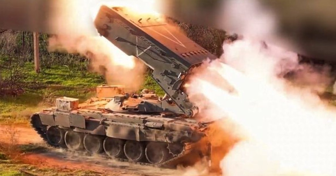 Pháo phản lực nhiệt áp TOS-1A vừa khuynh đảo Uk...