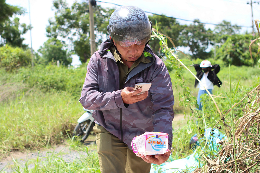Thực phẩm chức năng bị vứt bỏ thành đống: Không dừng lại ở hành vi phi tang