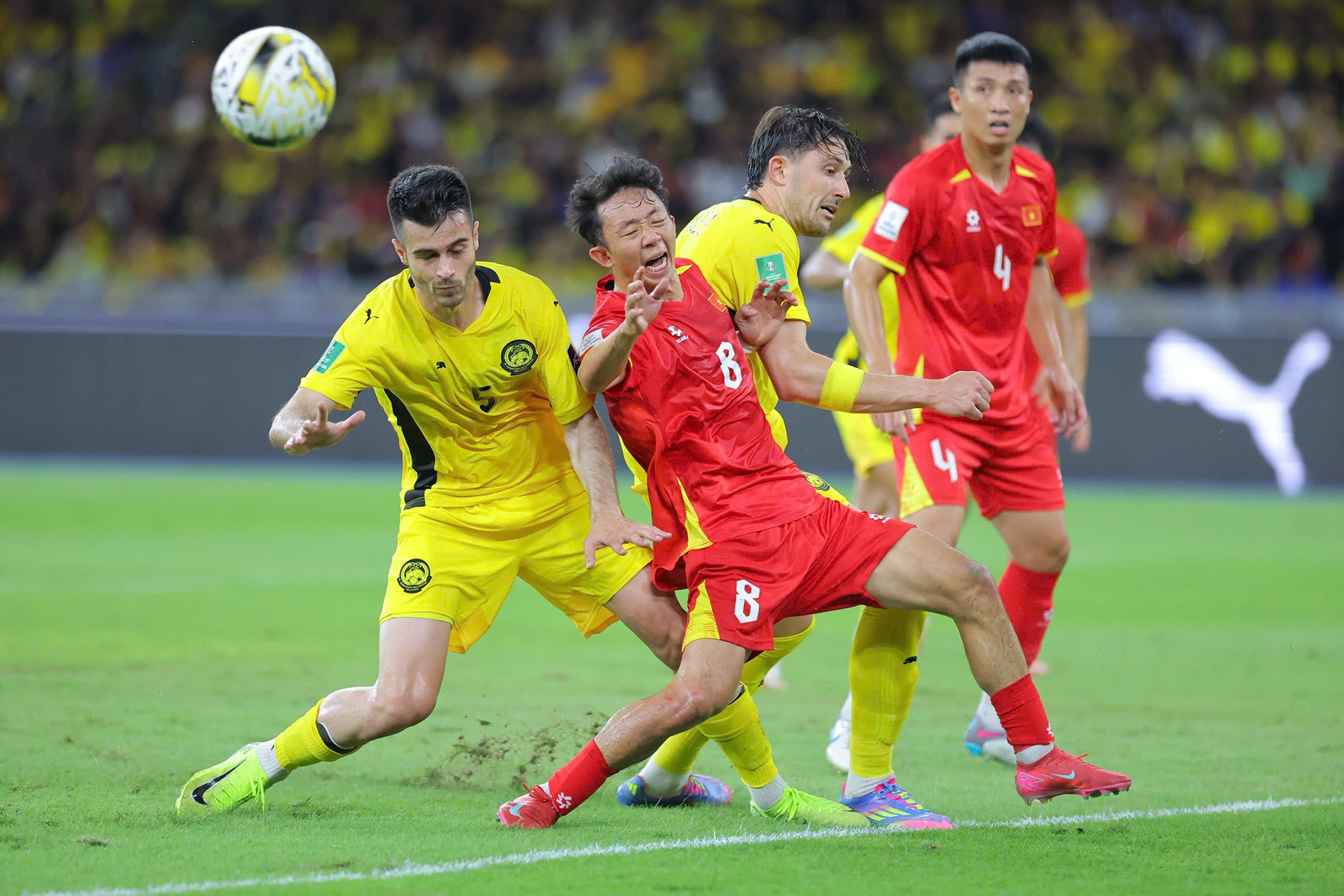 Tuyển Việt Nam thua sốc Malaysia, vé Asian Cup 2027 còn bao nhiêu %?