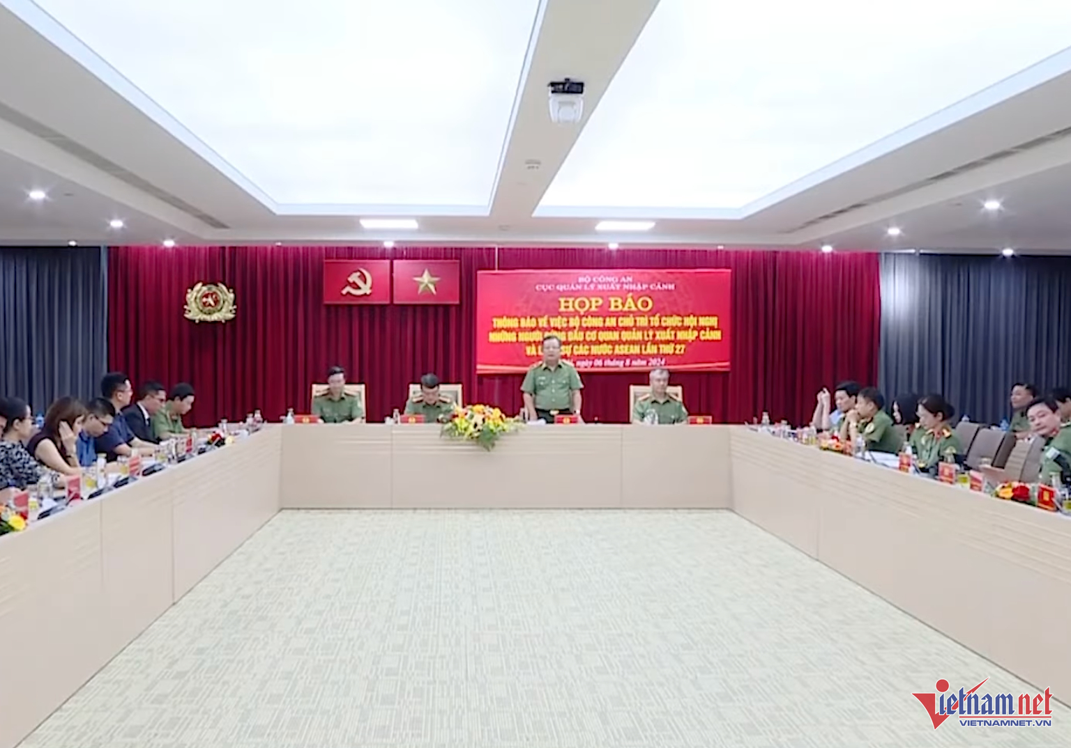 W-minhhoa.png