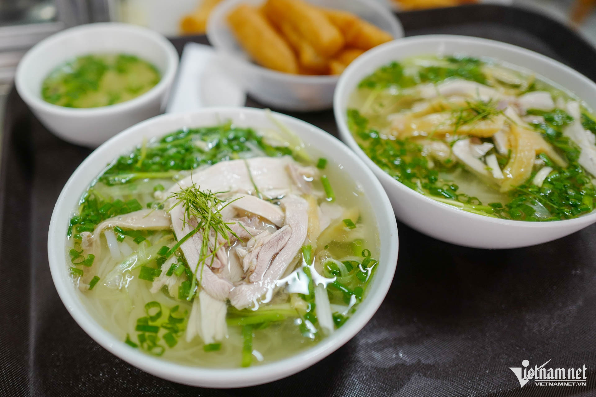 W-pho tien.JPG.jpg