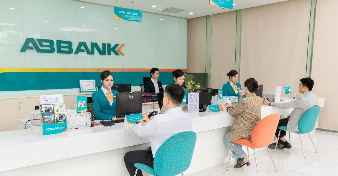ABBANK tặng khu vui chơi cho bệnh nhi, tung loạt ưu đãi dịp sinh nhật 32 năm