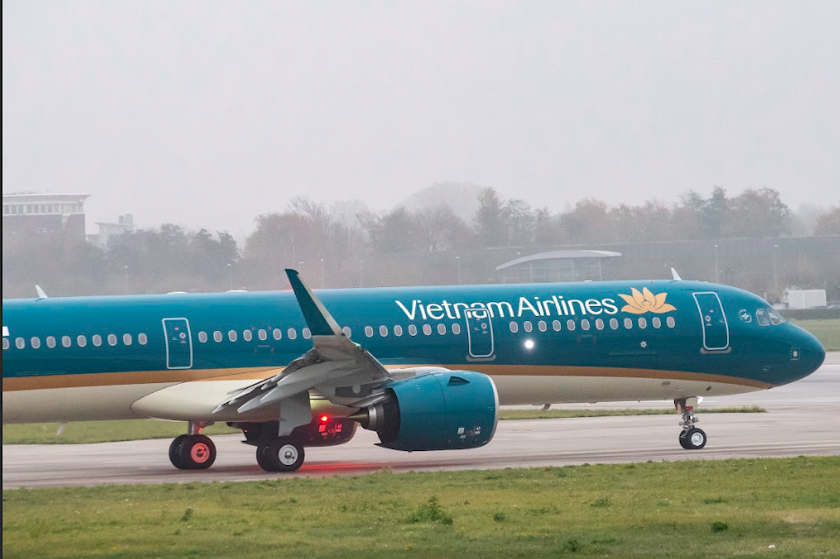 Chuyến bay đến Đà Nẵng phải quay lại Hà Nội do bão số 1 Wutip