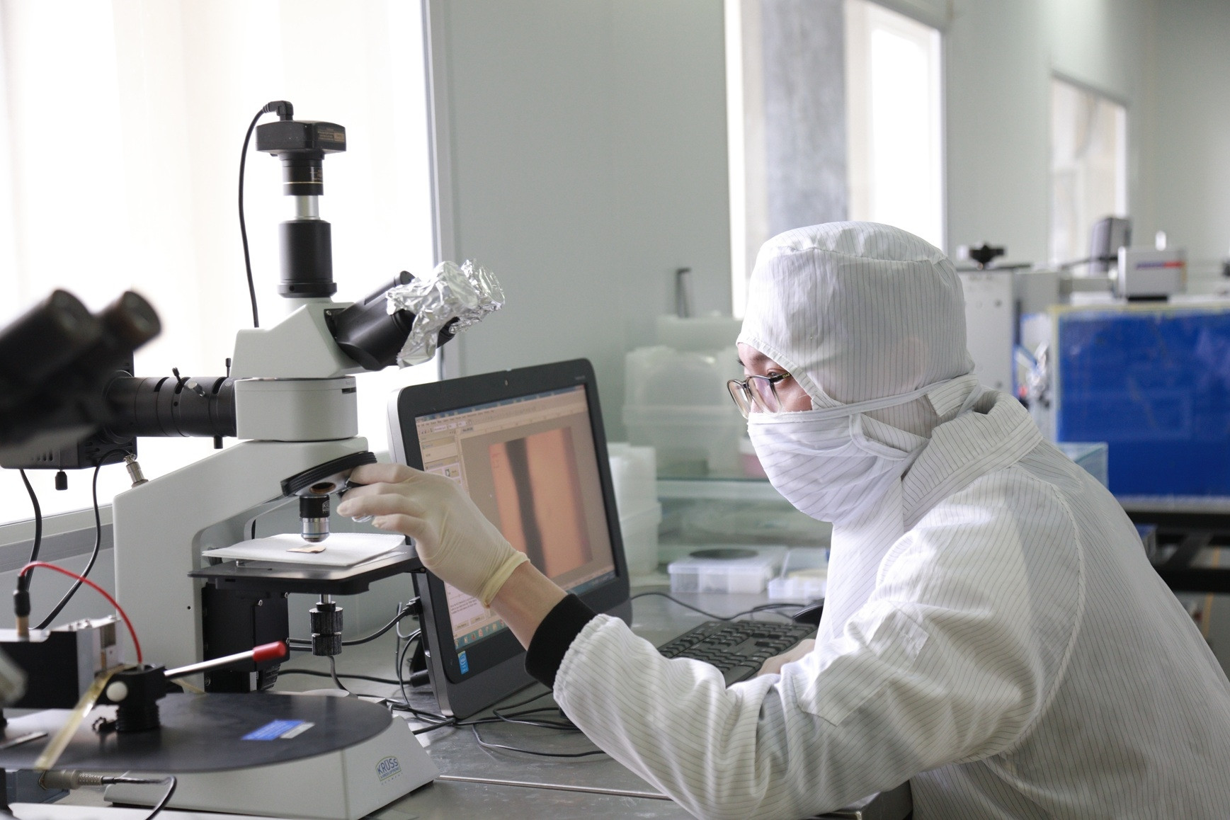 ĐHQGHN cấp hơn 18 tỷ để bồi dưỡng tài năng, phát triển các ngành khoa học cơ bản