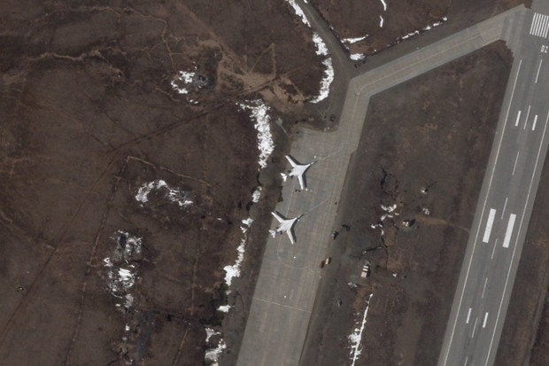 Nga di chuyển oanh tạc cơ đắt giá, NATO tăng theo dõi hoạt động ở Ukraine