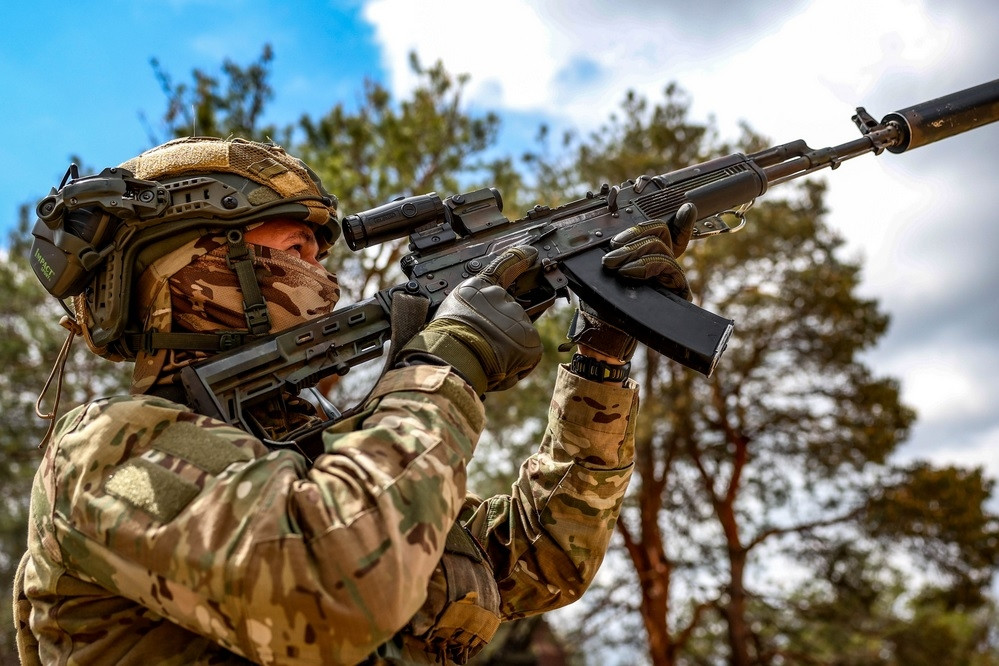 Nga lập ‘lưới hỏa lực’ ở Sumy, Ukraine nói Moscow mất hơn 1 triệu quân