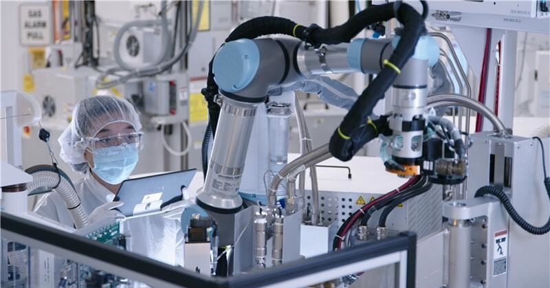 ‘Đại gia’ Mỹ tài trợ phần mềm đào tạo nhân lực bán dẫn cho Việt Nam