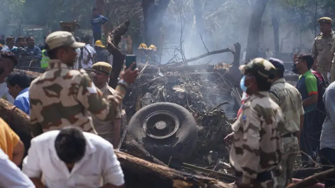 roi may bay an do 6.jpg