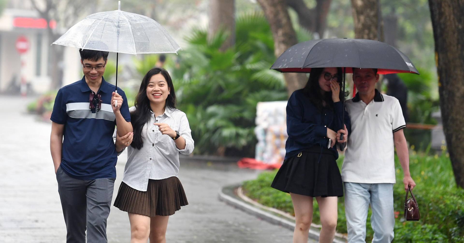 Thời tiết Hà Nội 3 ngày tới: Nắng nhẹ rồi tăng đến 36 độ, vẫn có mưa giông