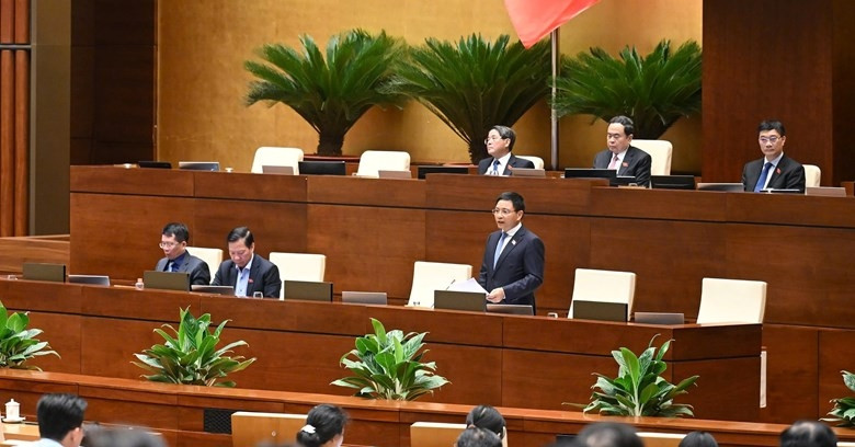 Việt Nam: 'Bước Đẩy' Trở Thành Trung Tâm Tài Chính Quốc Tế Nhờ Quy Định Tiên Phong về Đất Đai và Bảo Hiểm