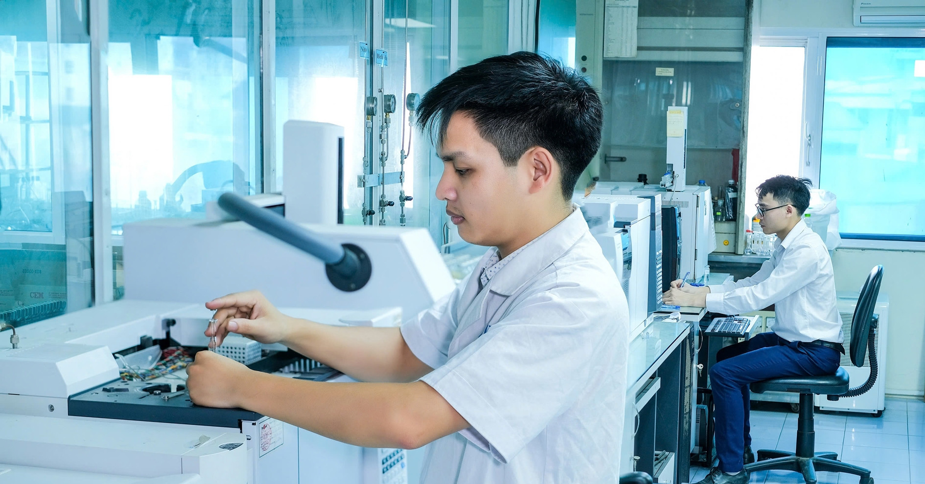 UBND cấp tỉnh được phân cấp quản lý gì trong lĩnh vực KHCN?