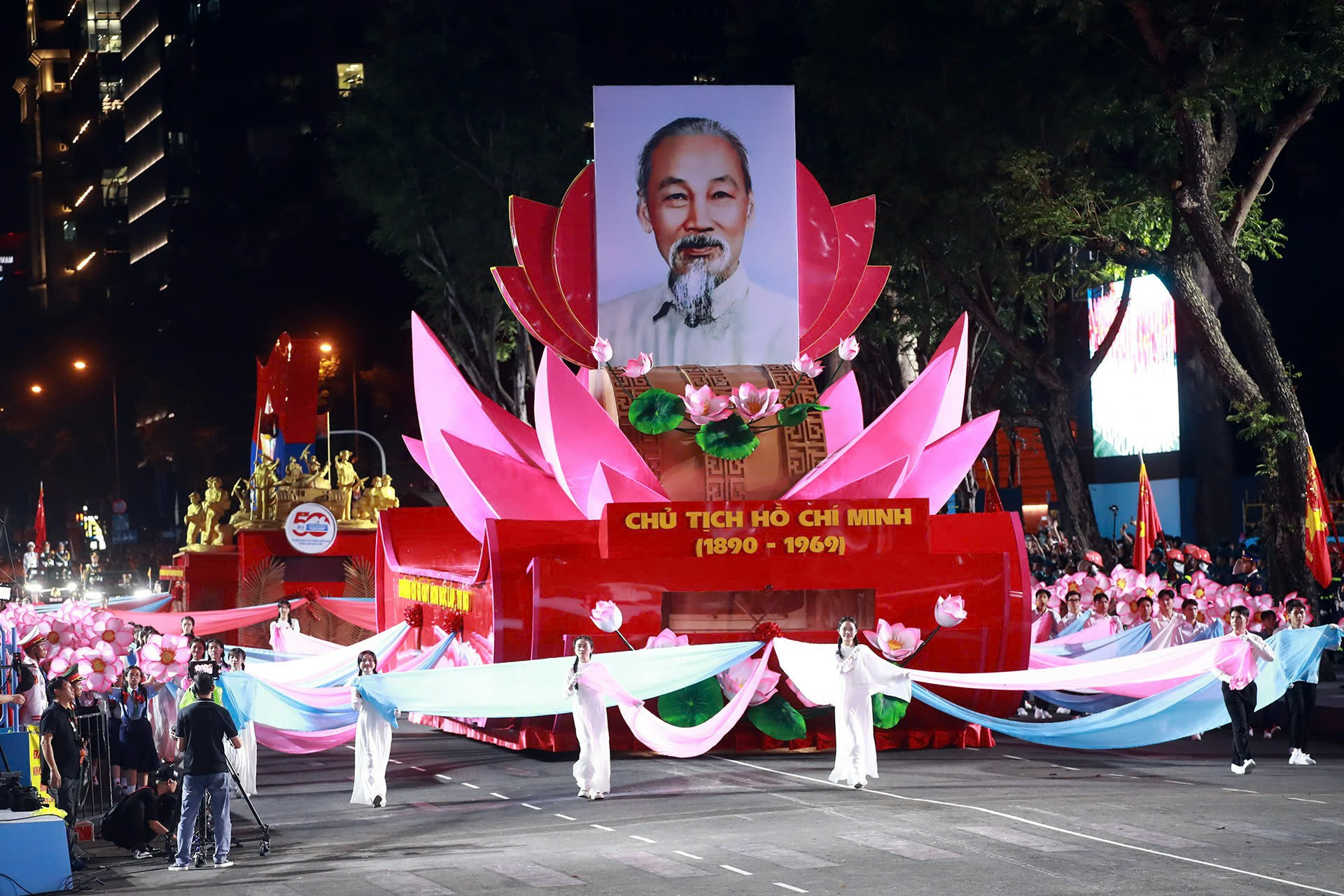 2dieubinh 111452.jpg