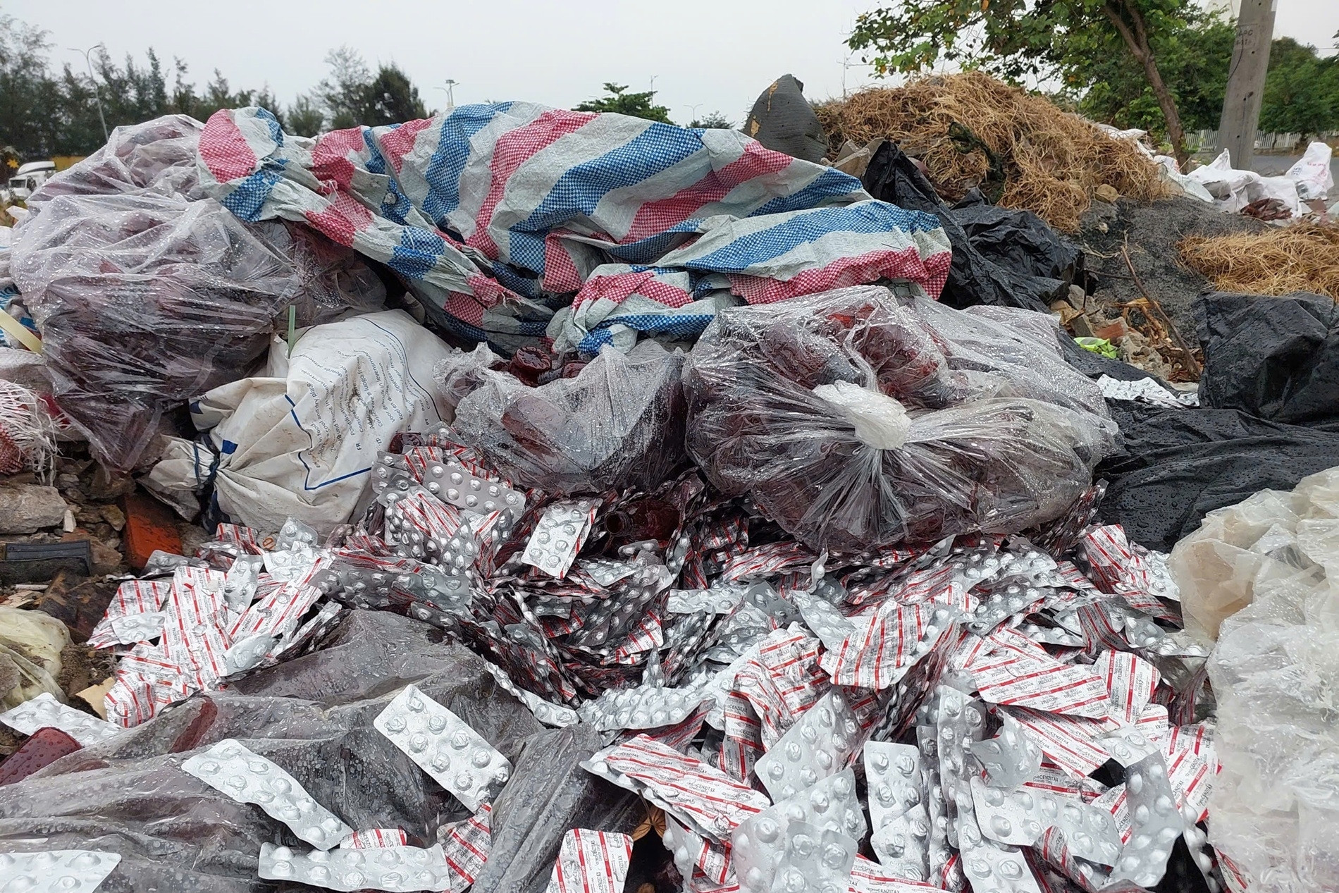 Bộ Y tế lên tiếng vụ thuốc của Công ty CP Dược T.Ư 3 vứt tại bãi rác ở Đà Nẵng