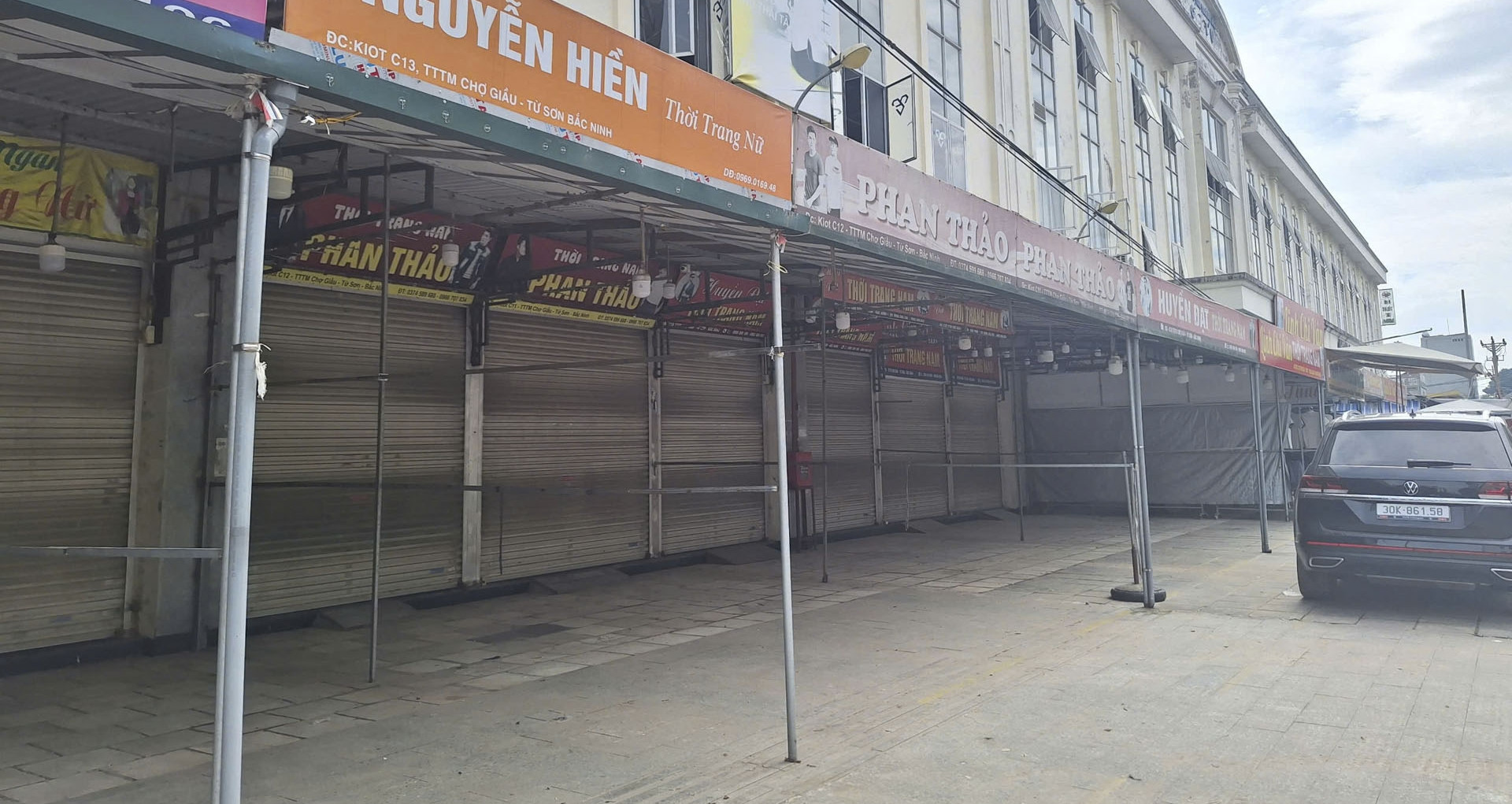 Cả trăm gian hàng ở Bắc Ninh đóng cửa, tiểu thương thừa nhận điều còn thiếu