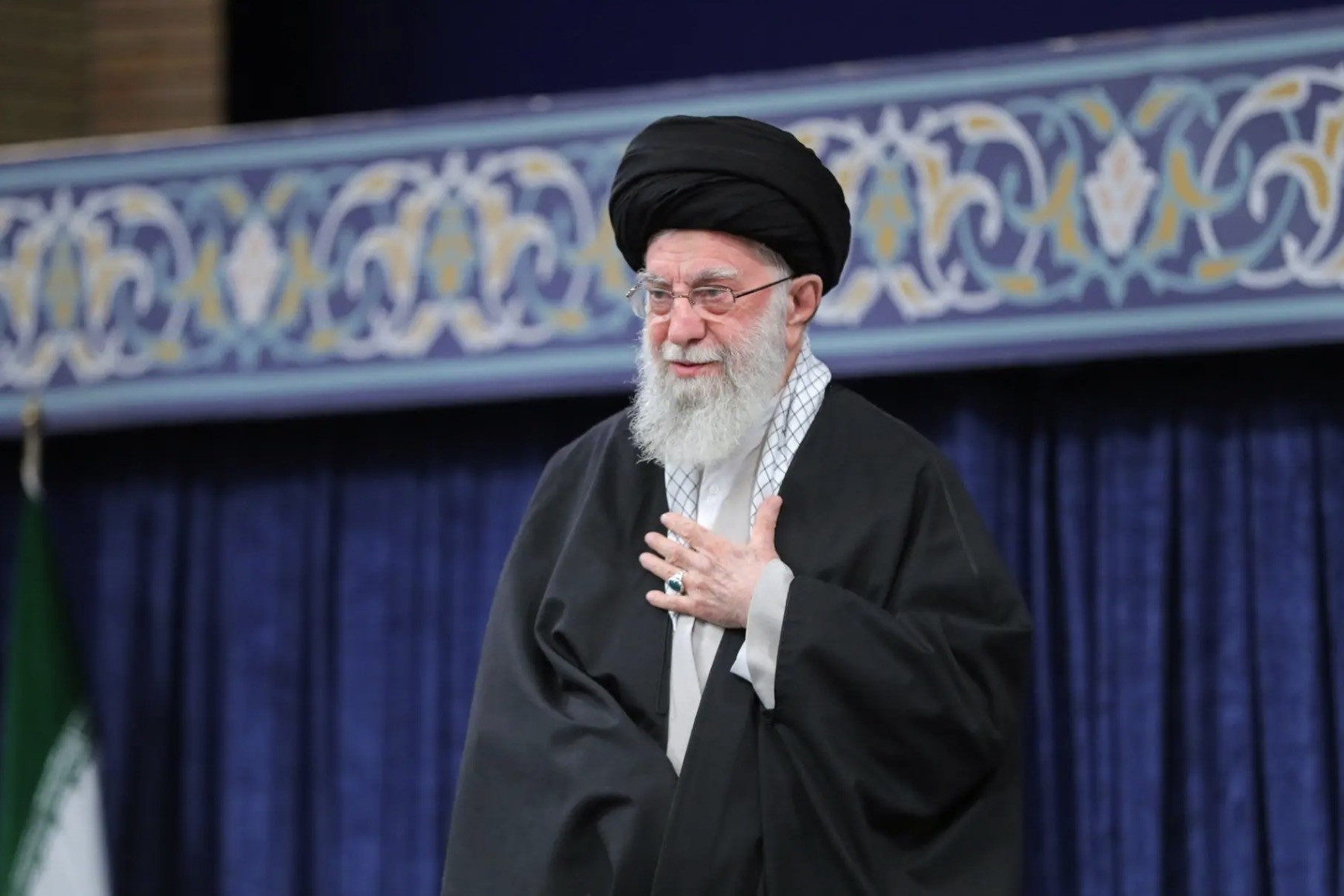 Lãnh tụ tối cao Iran thề sẽ 'trừng phạt nặng' Israel