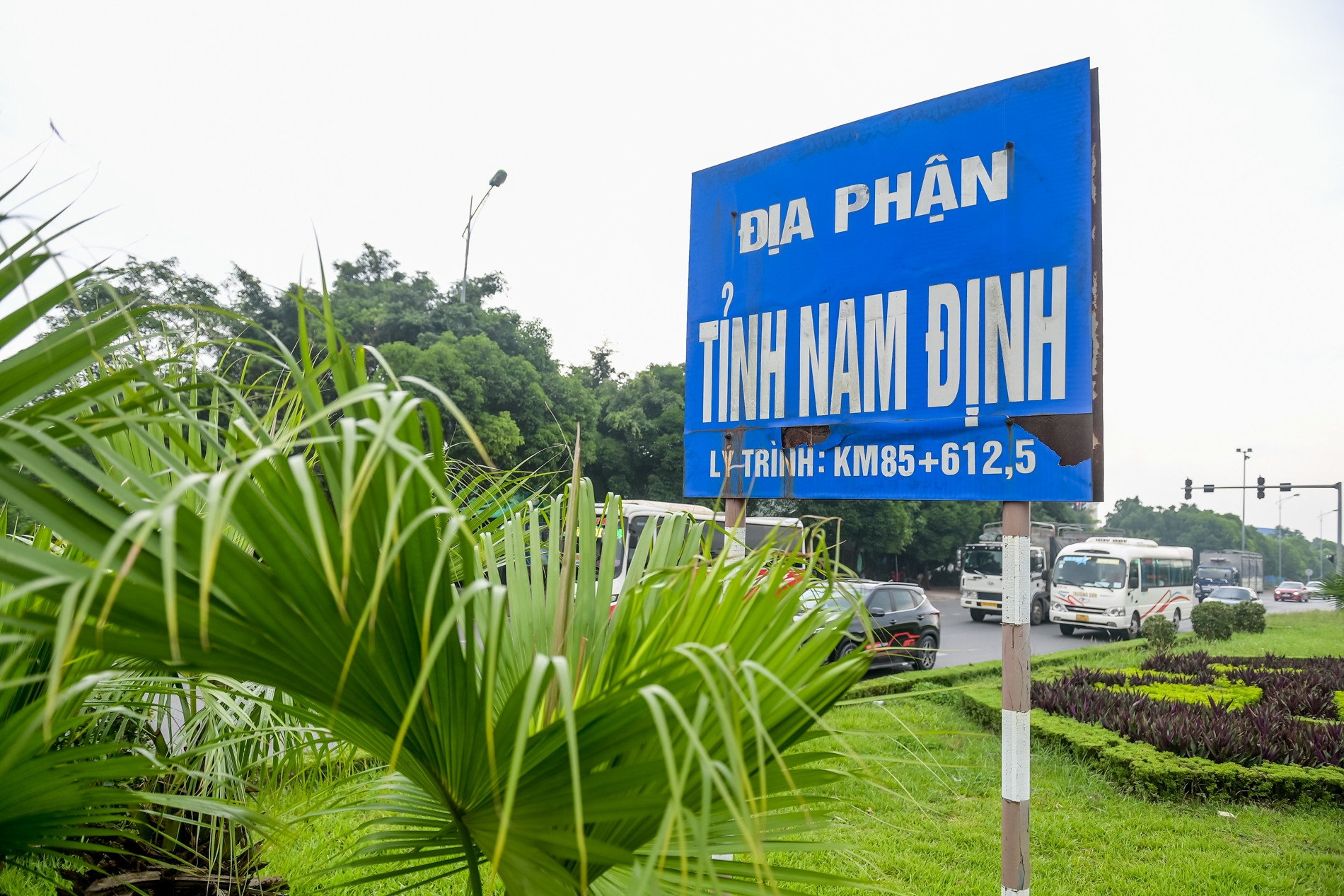 Ngắm những tấm biển địa phận tỉnh sắp thành kỷ niệm