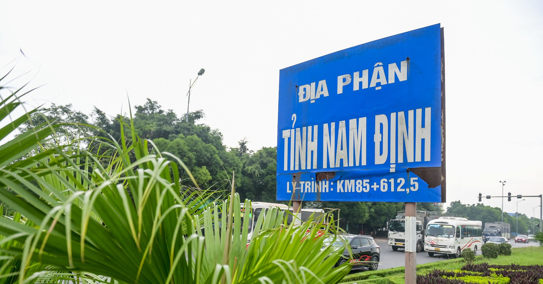 Những tấm biển địa giới tỉnh sắp chỉ còn tồn tại trong ký ức