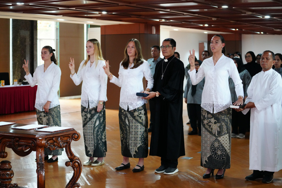 PSSI - Nu Indonesia nhap tich.jpg