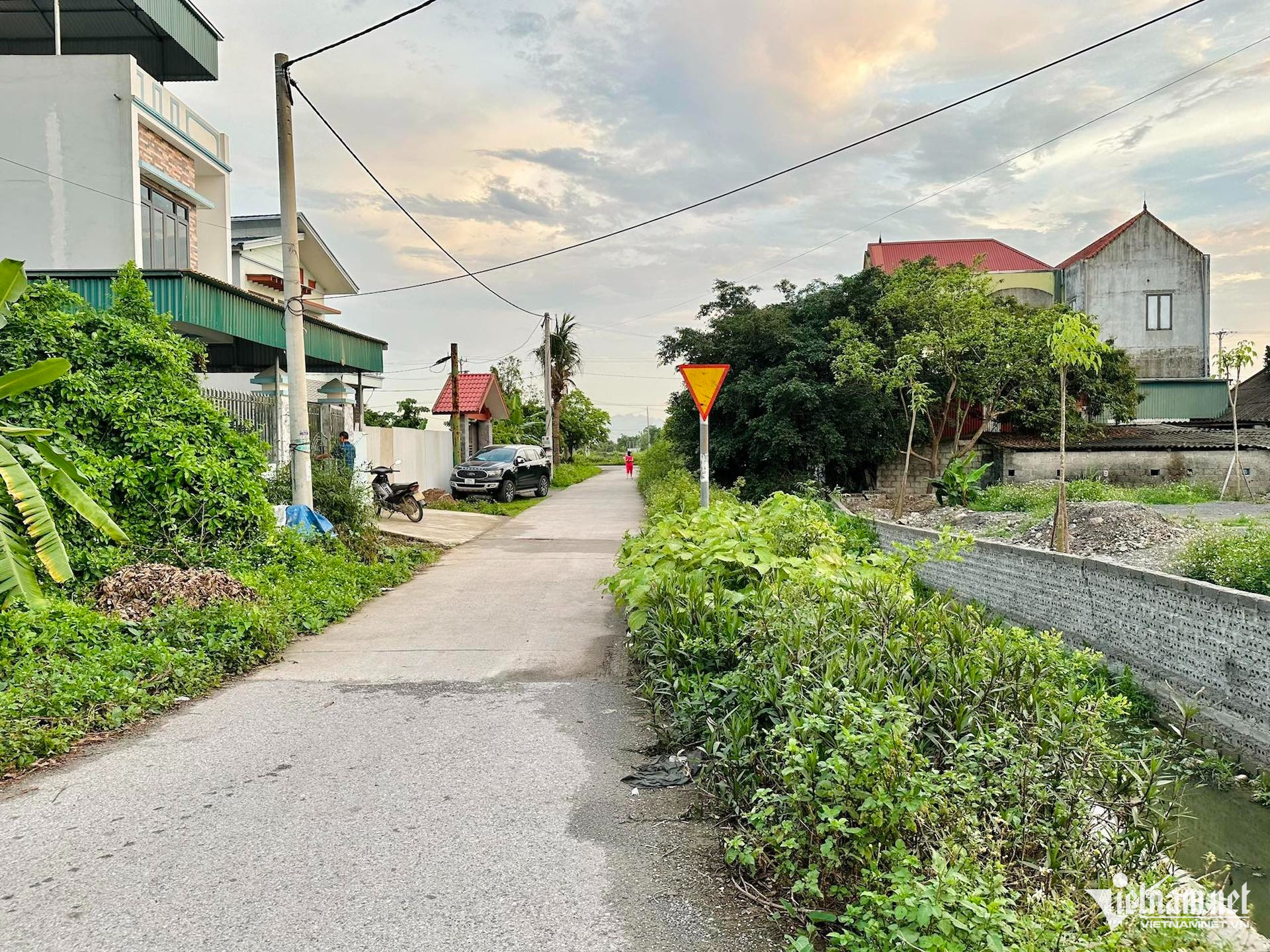 W-dat nong nghiep vietnamnet.jpg