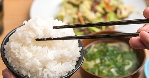 3 mẹo ăn cơm nguội sẽ tốt hơn cơm nóng
