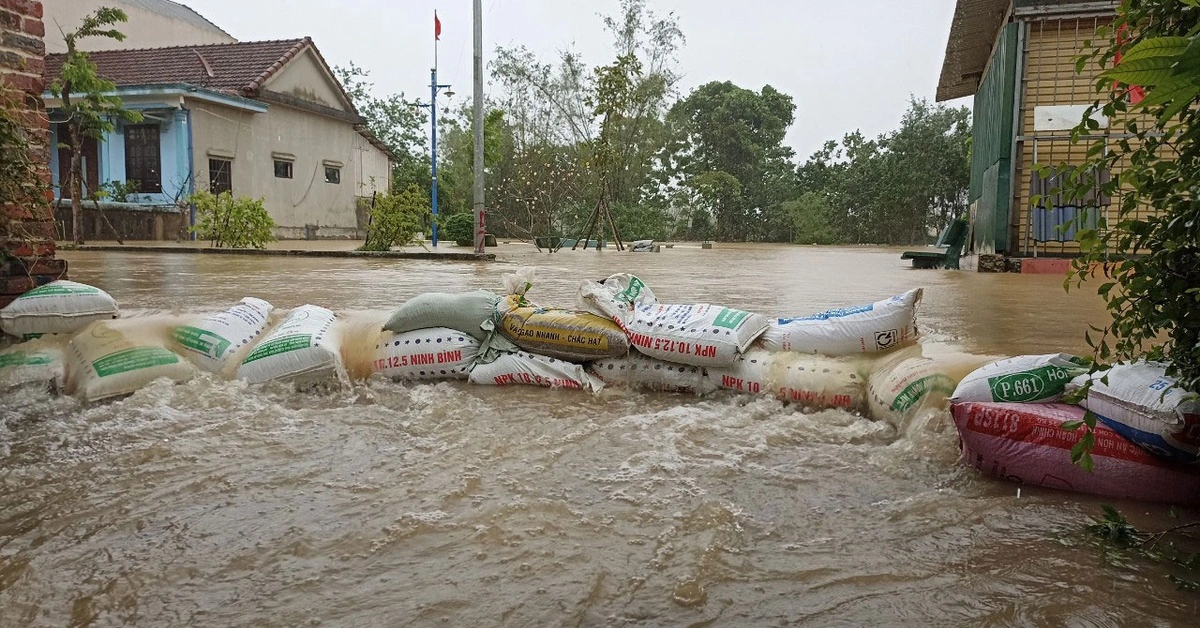 Bản tin sáng 14/6: Mưa lũ hiếm thấy giữa tháng 6, thời tiết còn dị thường
