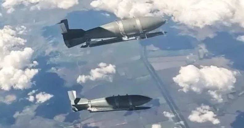 Bom lượn FAB-1500 Nga siêu "khủng" vừa oanh tạc, san bằng cứ điểm Ukraine