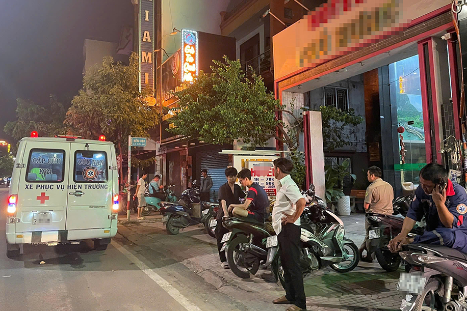 Nghi vấn chồng sát hại vợ trong khách sạn rồi gọi điện báo người thân