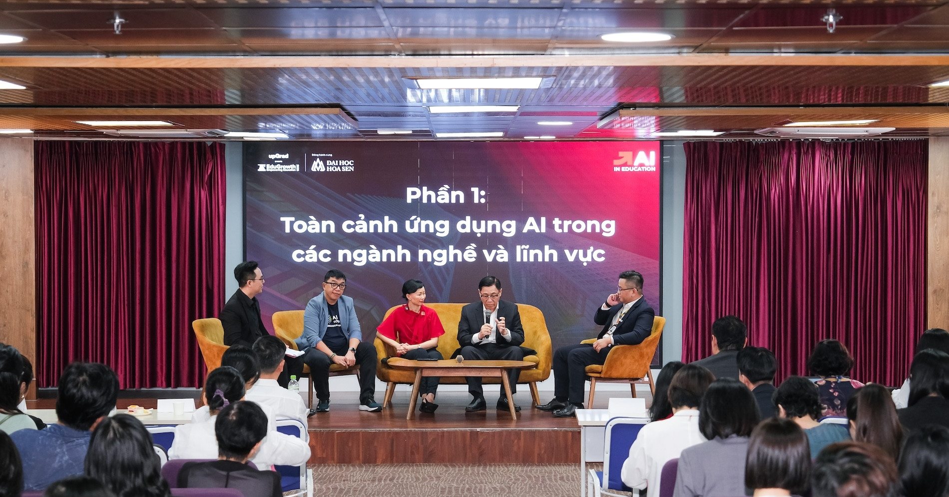 upGrad và Trường Đại học Hoa Sen cùng thảo luận về AI trong giáo dục
