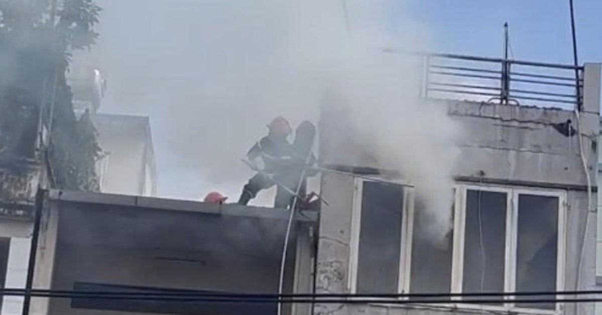 Cháy căn nhà 4 tầng trong khu buôn bán sầm uất ở TPHCM