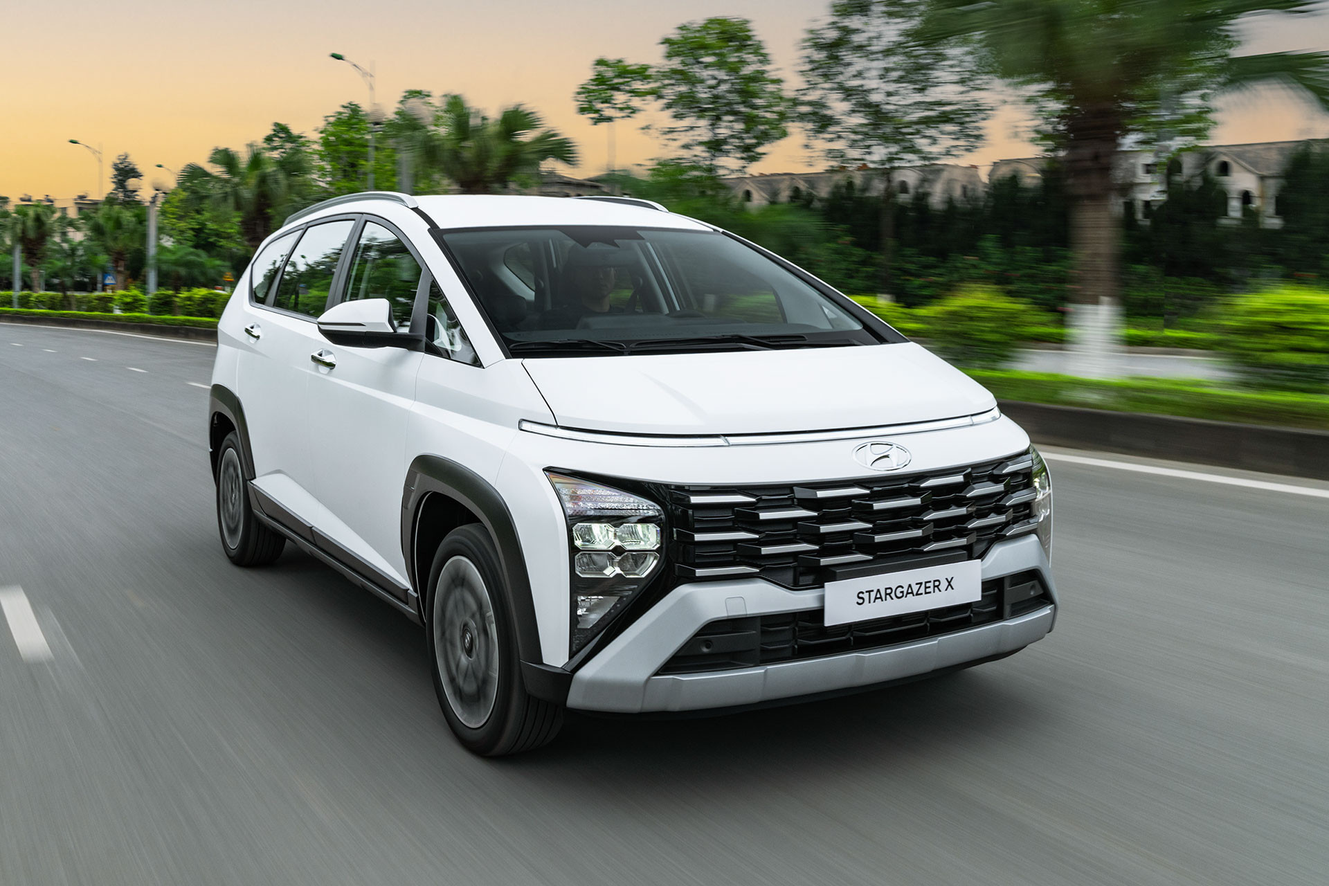 Hyundai Stargazer X 2024 (3).jpg