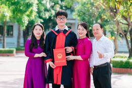 Một lớp ở Hà Tĩnh có 34 học sinh đỗ trường chuyên, có em là thủ khoa đầu vào