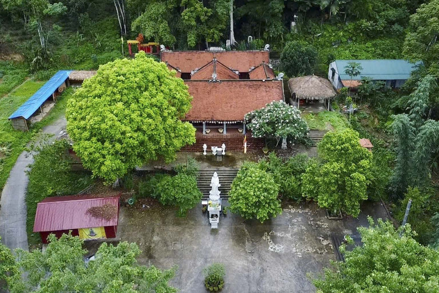 Ngôi chùa trong hang đá, từng là trạm vận chuyển vũ khí ở Bắc Kạn