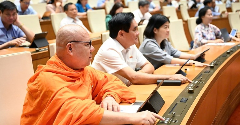 Quốc hội biểu quyết sửa Hiến pháp, chất vấn 2 bộ trưởng trong 1,5 ngày