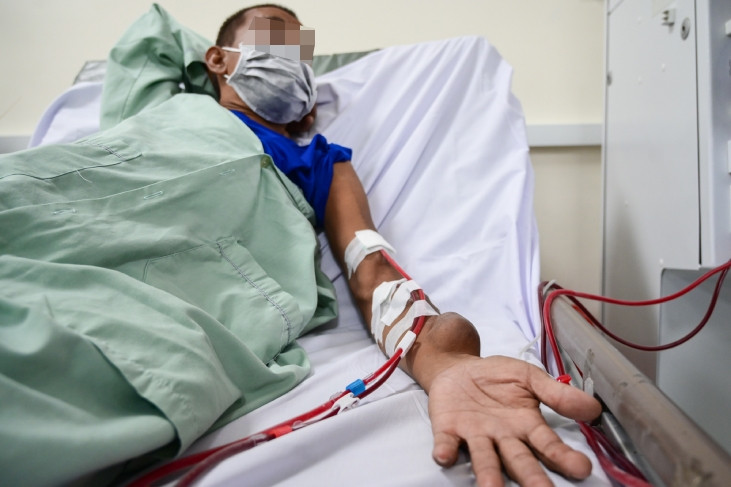 5 thói quen của người trẻ khiến 'thận chạy mất'