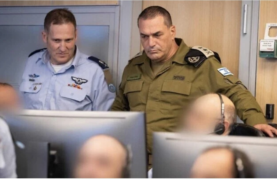 Israel kiểm soát không phận Tehran, loại bỏ các chỉ huy tình báo Iran