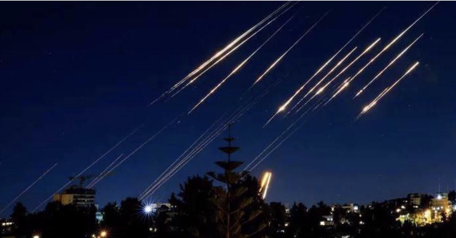 Lý do Iran thường phóng tên lửa tấn công Israel...
